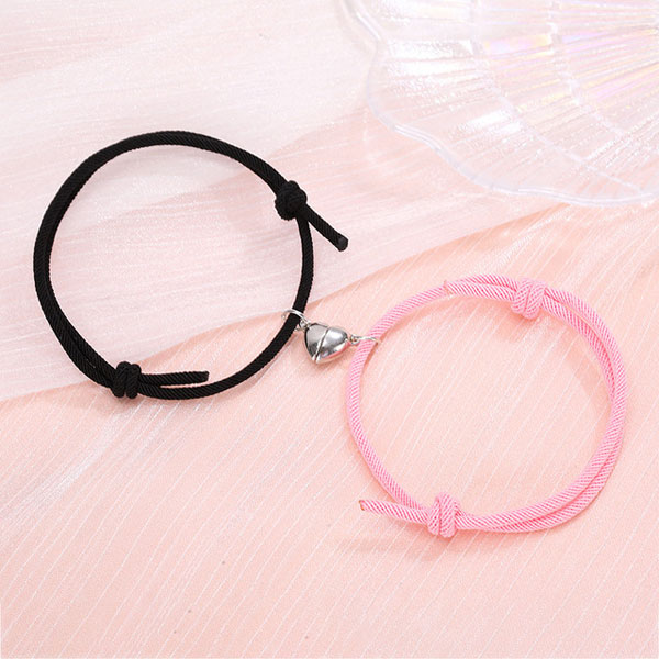 Attractive 2pcs Charm Couple Magnetic Bracelets Jewelry for Men and Women, Symbolizing Love and Connection