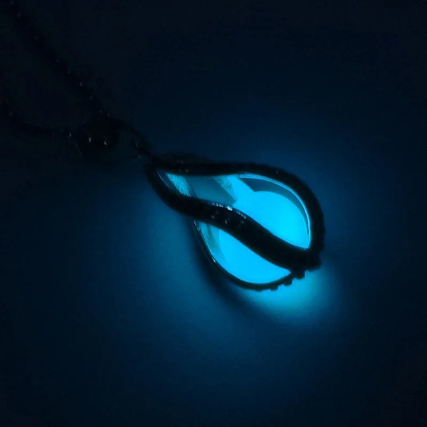 Luminous Classic Chains Water Drop Hollow Necklaces Glow In The Dark Tone Pendant For Women & Girls