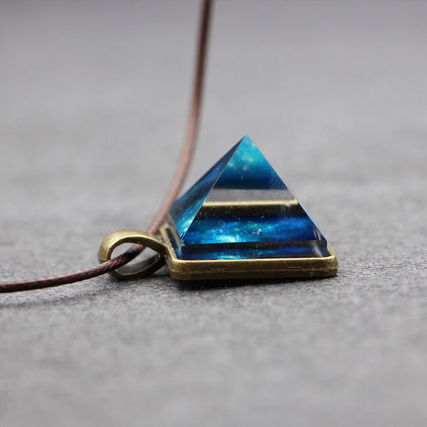 Pyramid Natural Beauty Crystal Pendant Triangle Glowing Necklace For Unisex