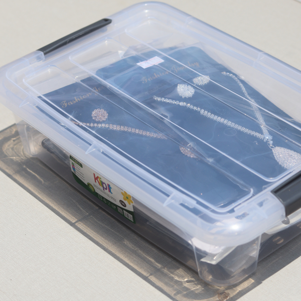 Stackable Transparent Plastic Storage Box For Preserving Precious Accessories