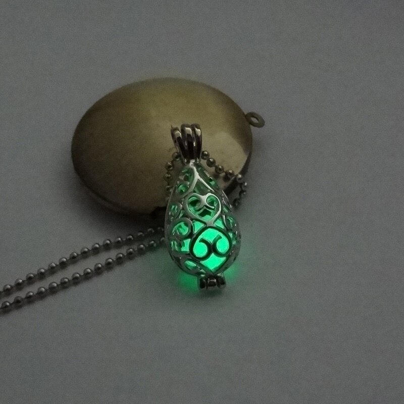 Charm Luminous Stone Silver Pendant Necklace For Unisex, Glow In Dark Jewelry 
