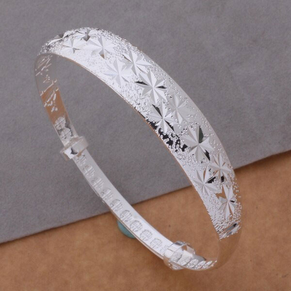 Romantic Adjustable Silver Cuff Bangle with Star Carving Elegant and Versatile Jewelry for Girls