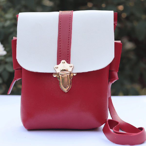 Classic Red Crossbody Girl's Bag For Everyday Use