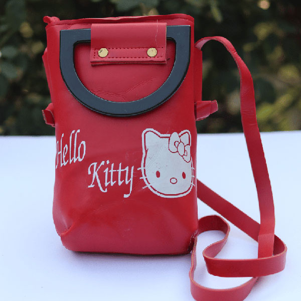 Your Fashionable Companion-  Girls Favorite Red Crossbody Bags